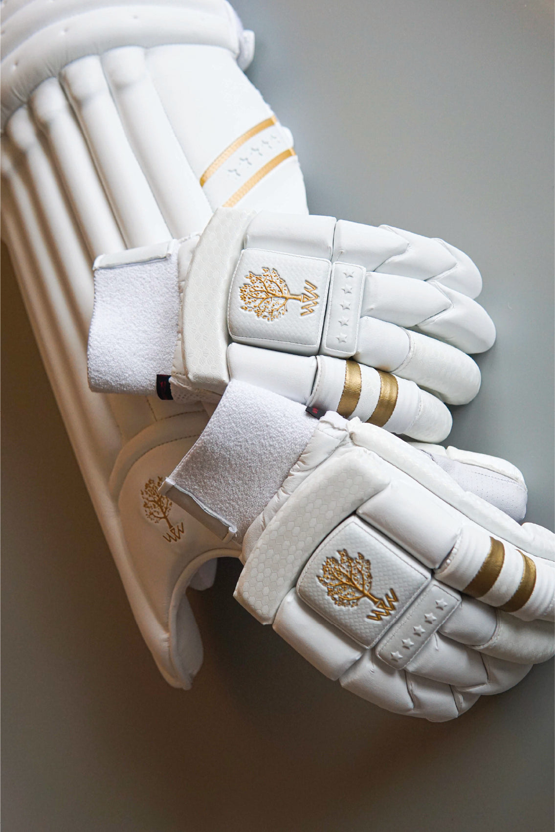 Willow Twin cricket batting gloves contain real leather for protection and durability